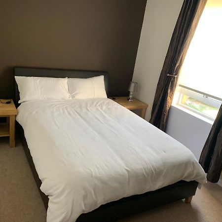 1 Bedroom Central Flat With Parking Space Edinburgh Bagian luar foto