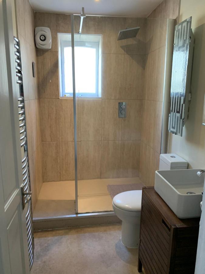 1 Bedroom Central Flat With Parking Space Edinburgh Bagian luar foto